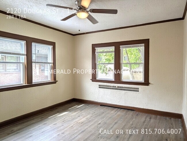 Building Photo - 2120 Douglas St
