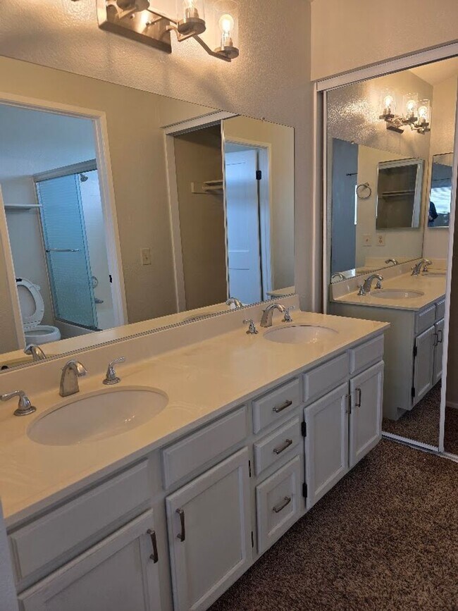 Building Photo - Temecula 3 Bedroom Home with Large Yard!