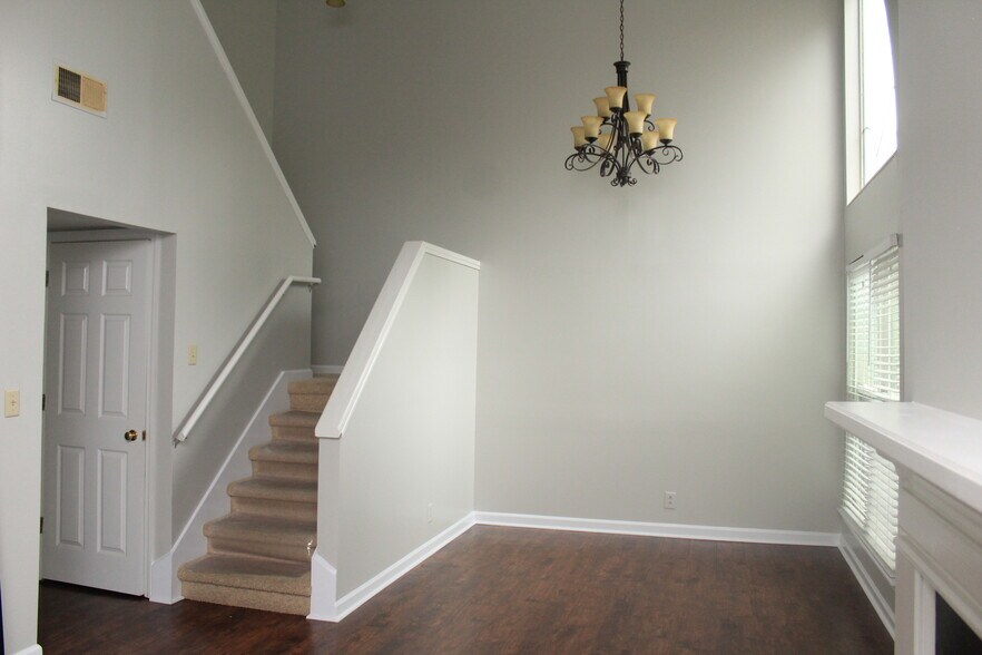 Dining/ Living Area - 1049 Stones Throw Dr NW