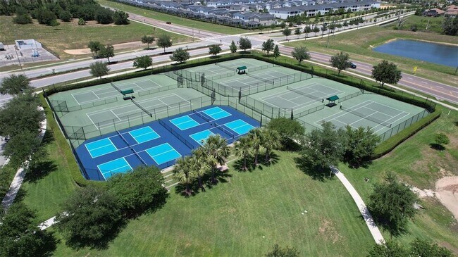 Building Photo - 1424 Rolling Fairway Dr