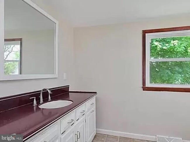 Building Photo - 207 Cornell Rd