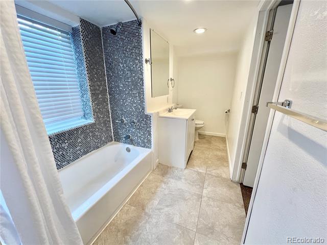 Building Photo - 10451 Lynx Ct