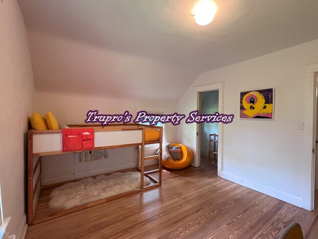 Building Photo - 13844 S Log Cabin Rd