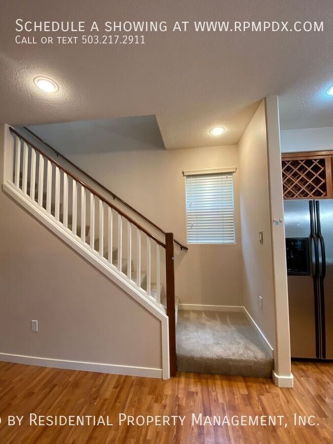 Building Photo - 2518 NW 1st Dr