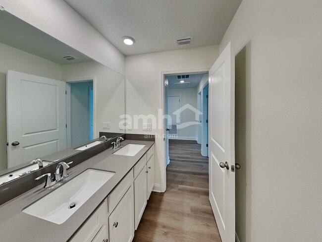 Building Photo - 1079 Grafton Ridge Dr