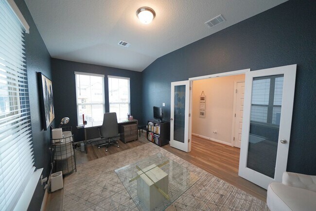 Building Photo - Gorgeous First-Time Rental in Saint Hedwig (SCUCISD) Rental Commission: $500