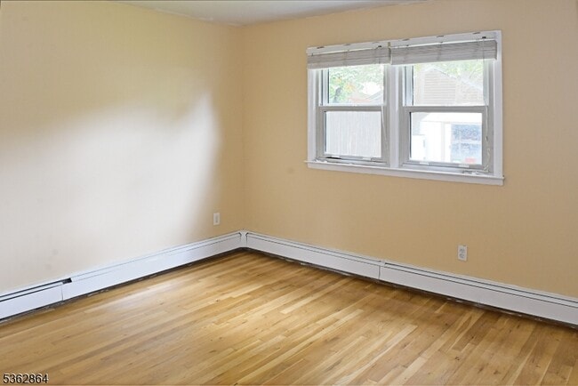 Building Photo - 218 Hiawatha Blvd