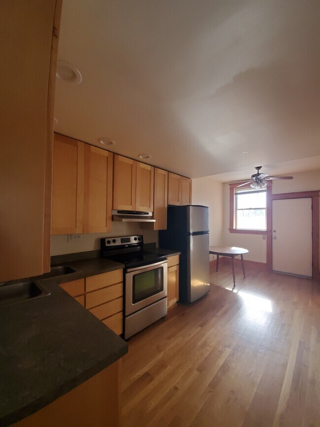 Building Photo - 5788 Pershing Ave