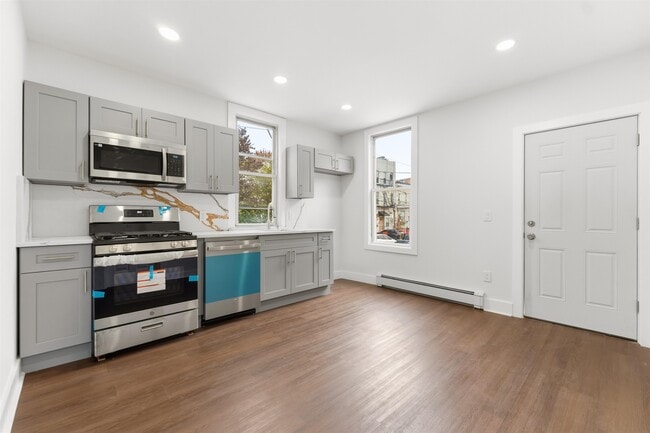 Building Photo - 1714 West St