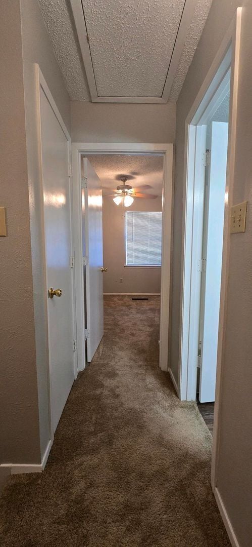 Building Photo - Available Now! 2 Bedroom 1.5 Bath Townhome...