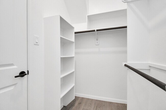 Building Photo - 19807 Palomino Pr Trl