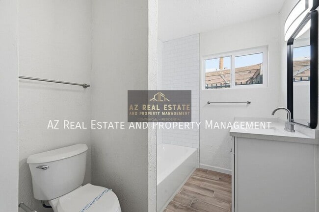 Building Photo - 1801 N 18th St