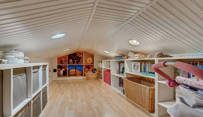 Building Photo - Mid-Century Modern Home in Auburn