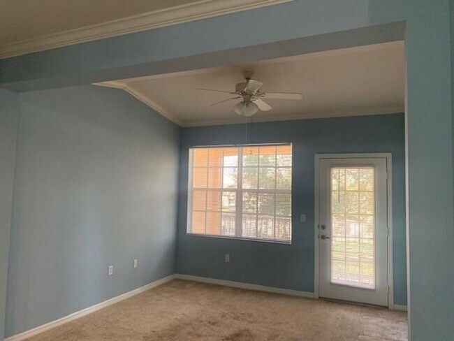 Building Photo - Palm Estates 2 Bedroom 2 Bath Condo w/Attached garage