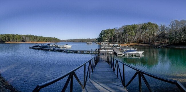 Building Photo - 3200 Rim Cove Dr