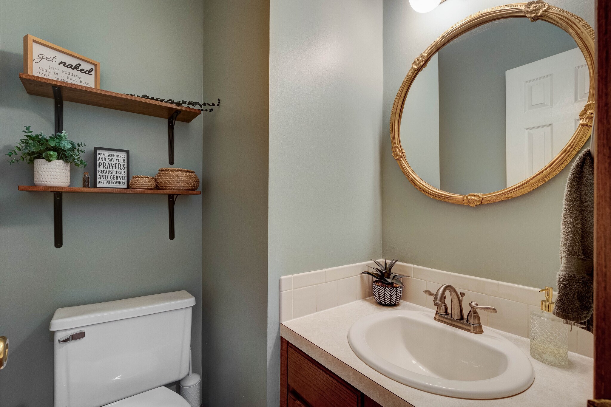 Building Photo - 6524 Blossomwood Cir NE