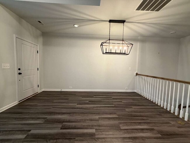 Building Photo - 2029 Statesville Ave