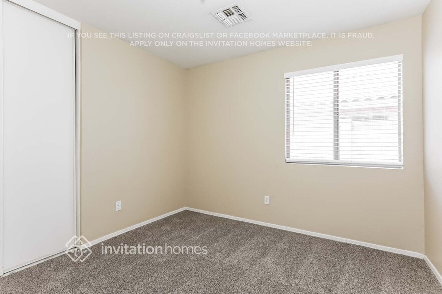 Building Photo - 10465 E Azalea Ave