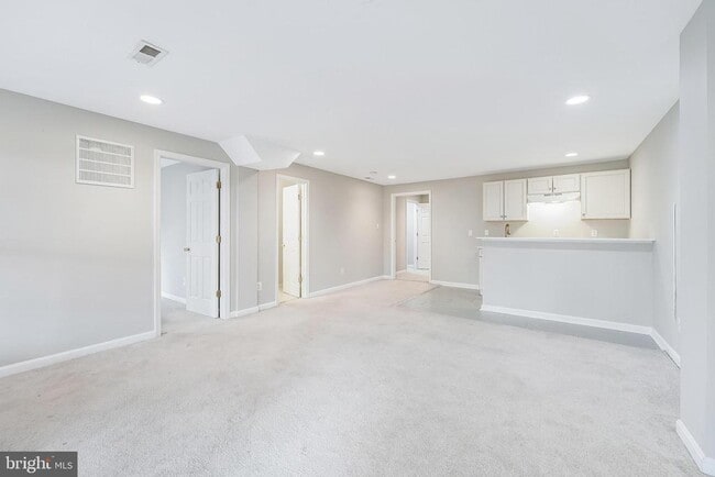 Building Photo - 21765 Tottenham Hale Ct