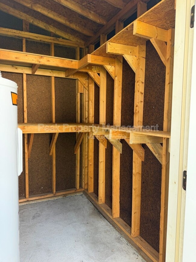 Building Photo - 6294 Simi Ct