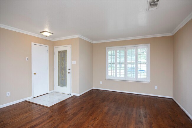 Building Photo - 1207 Bartlett Cove Dr