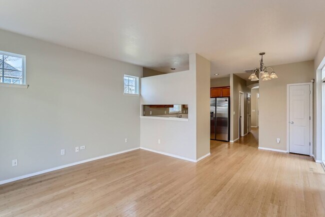 Building Photo - Beautiful 3 BD | 2.5 BA | Single Family Home | Located in Hillsboro's Arbor Roses Community | Spe...