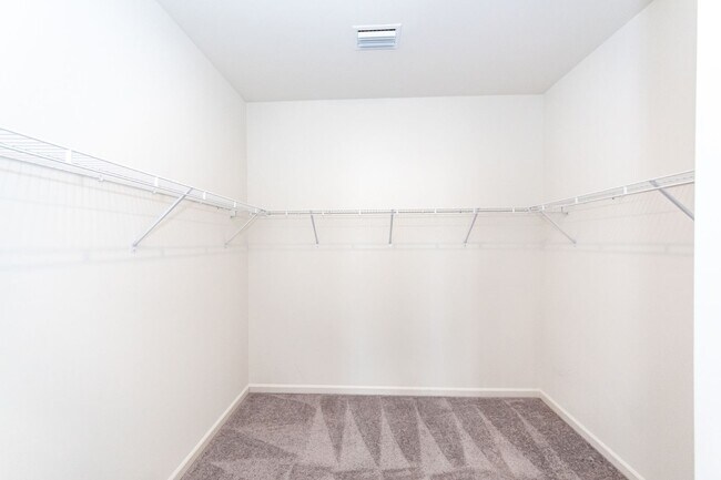 Building Photo - 713 Pisces Ln