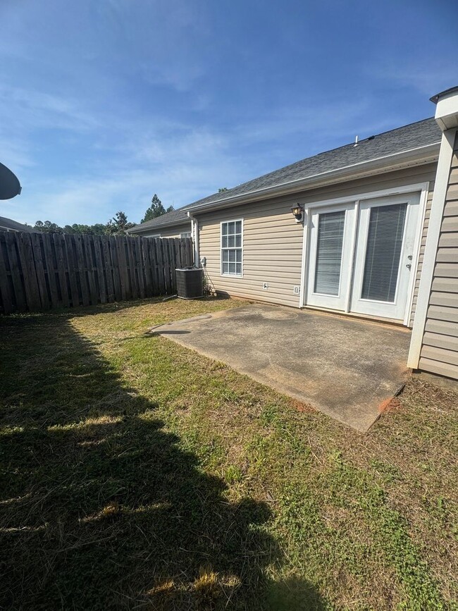 Building Photo - 104 Ansley Ct