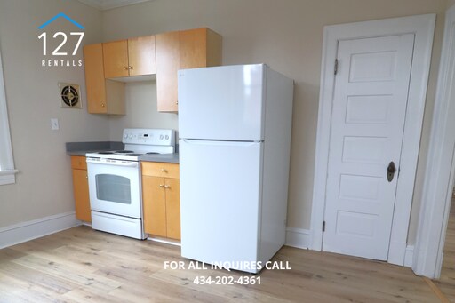 Building Photo - **MOVE-IN SPECIAL** Spacious 3BR Apartment with Central Air, Off-Street Parking & Minutes to Down...