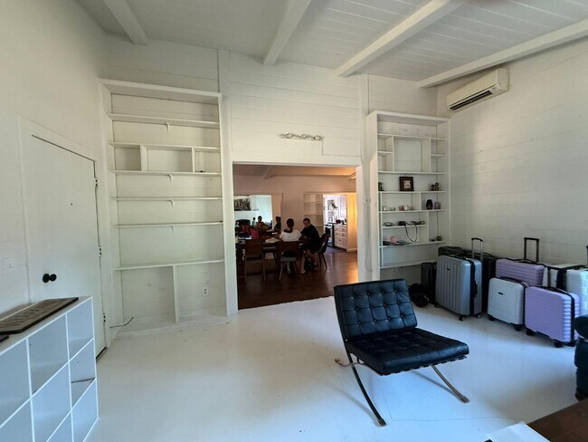 Building Photo - 5653 Calvin Ave