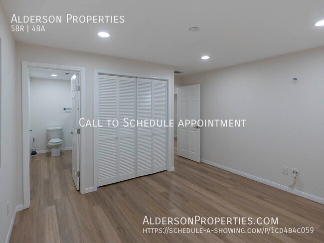 Building Photo - 268 White Oak Dr