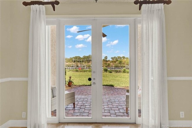 Building Photo - 2434 SW Island Creek Trail