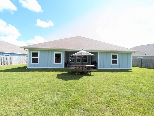 Building Photo - 6056 Forest Bay Ave