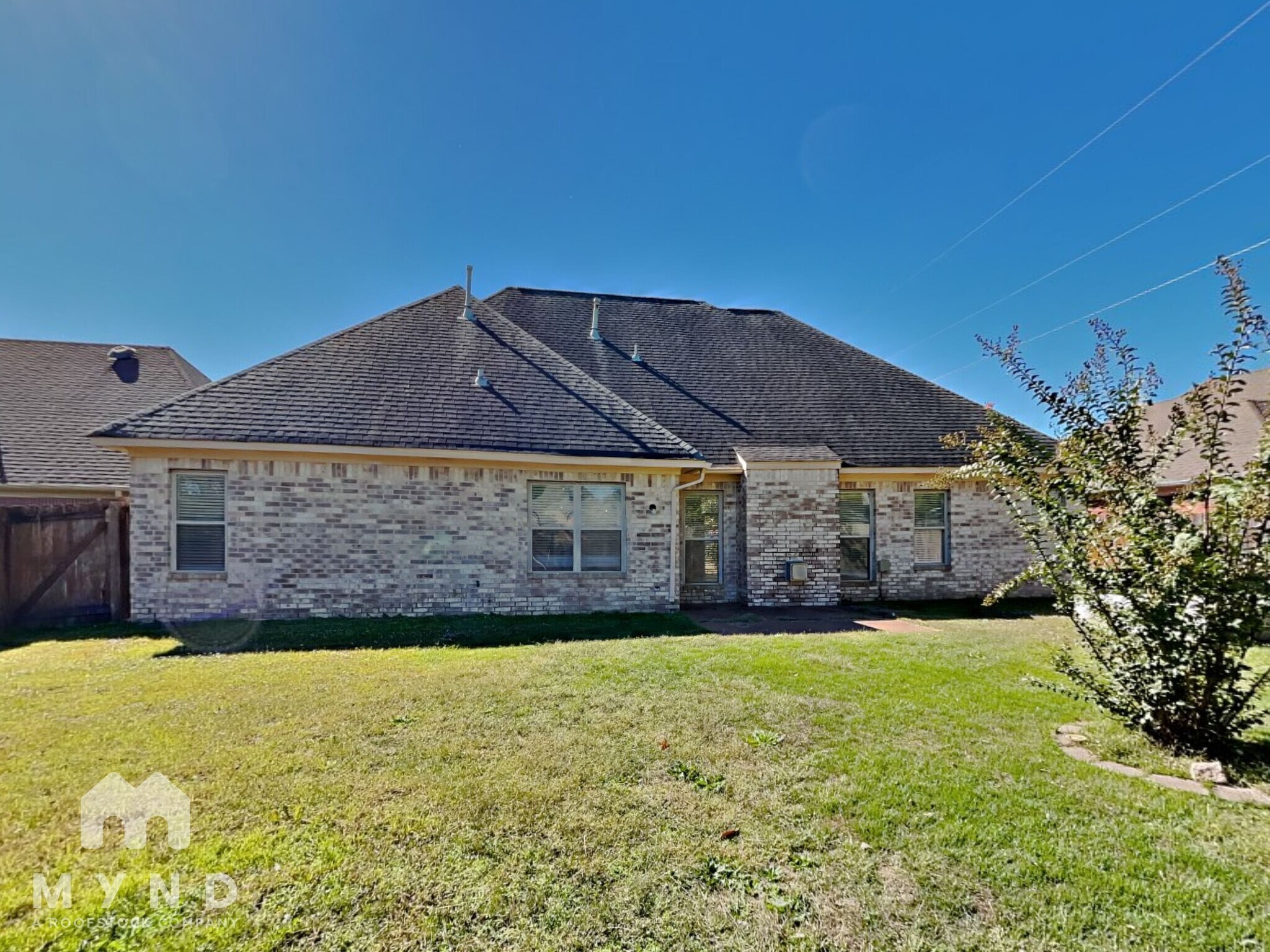 Building Photo - 9368 Brancaster Dr