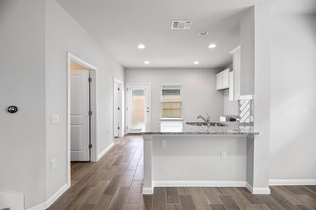 Building Photo - 17212 Adoro Dr