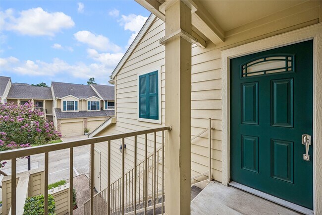 Building Photo - 763 Bering Dr