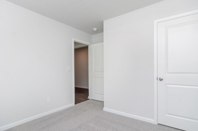 Building Photo - 4784 Scaup Wy