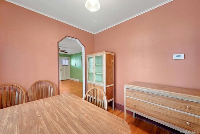 Building Photo - 42 Williams Ave