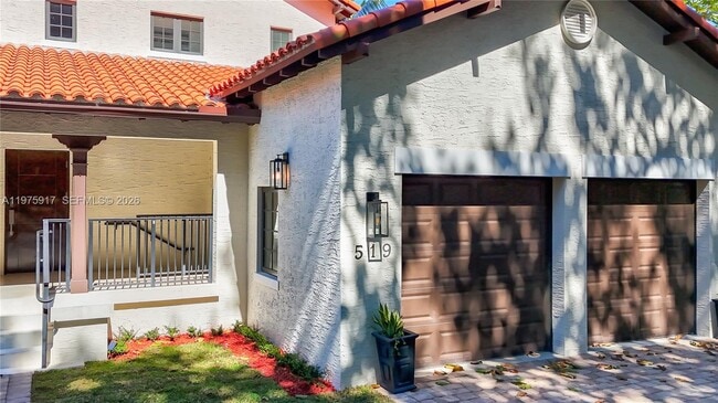 Building Photo - 519 Alhambra Cir