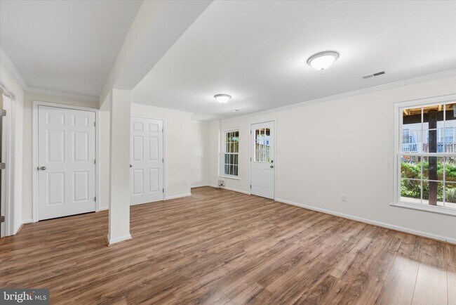 Building Photo - 20335 Briarcliff Terrace