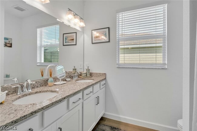 Building Photo - 17388 Walnut Run Dr
