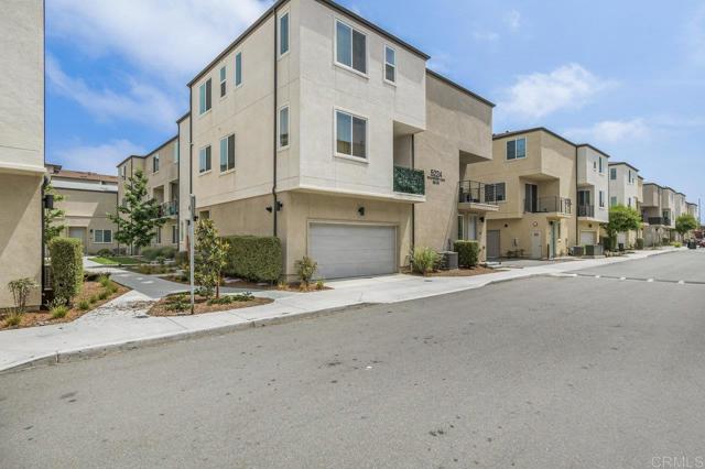 Building Photo - 5224 Beachfront Cove St