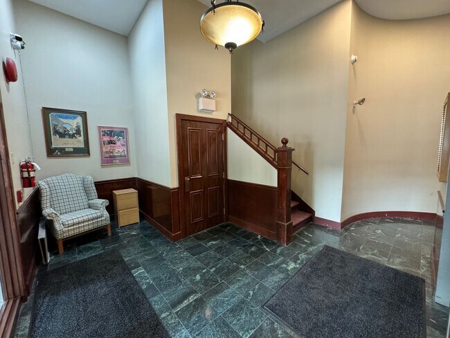 Building Photo - TWO BEDROOM CONDO in the hear of Downtown Bethlehem