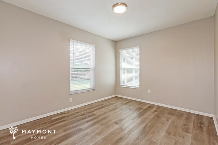 Building Photo - 1601 Bent Pine Way