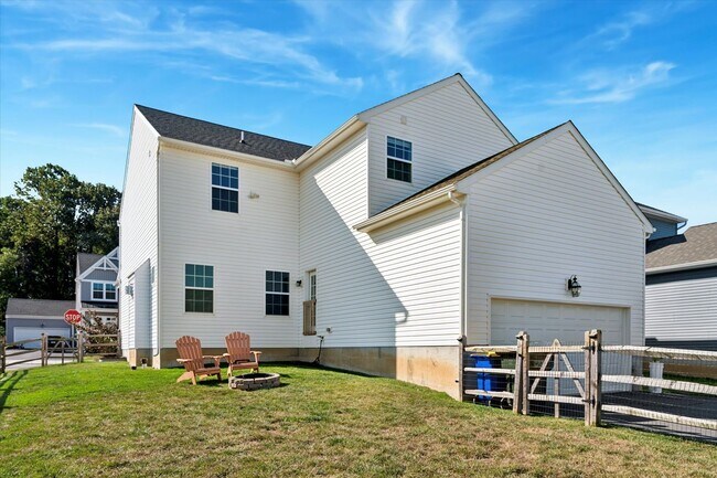 Building Photo - Available Immediately – 4 Bedroom, 2.5 Bat...