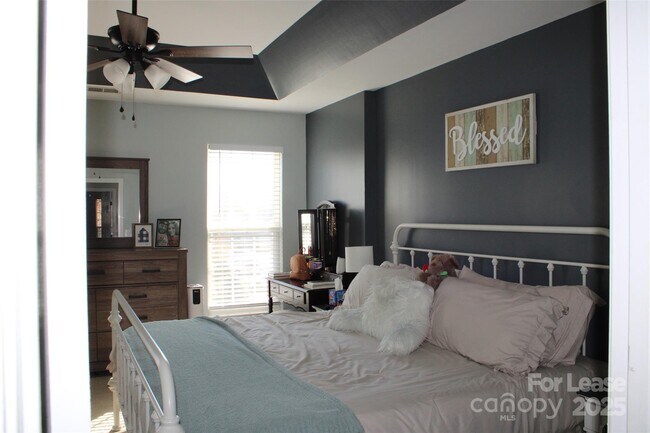 Building Photo - 9446 Cadman Ct