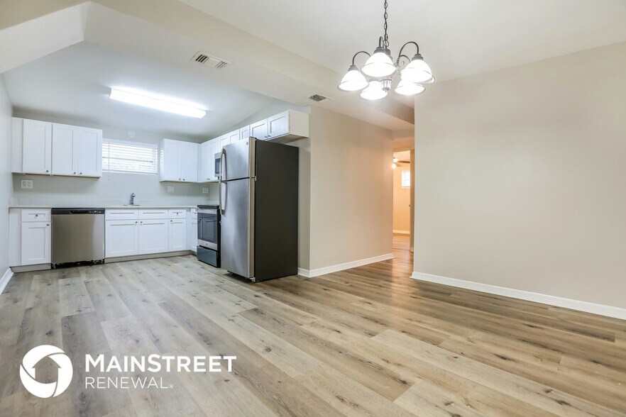 Building Photo - 739 Palmetto St