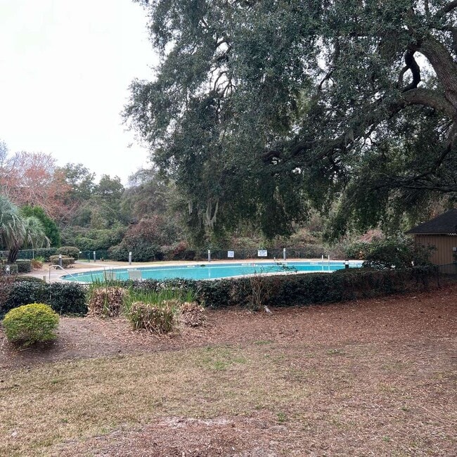 Building Photo - WELCOME TO COTTON HOPE HHI