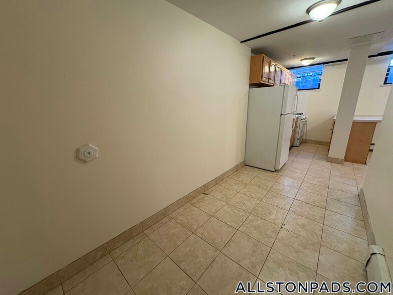 Building Photo - 1144 Commonwealth Ave