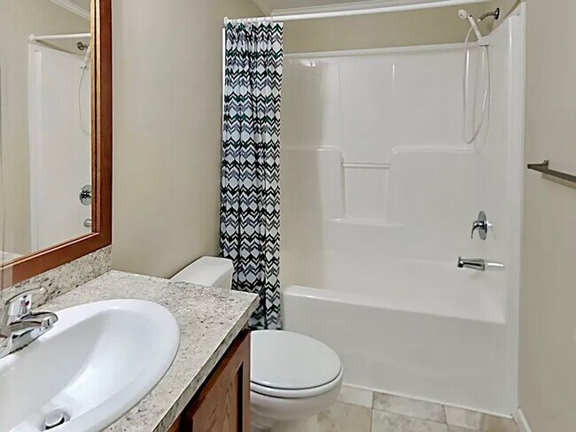 Building Photo - Fabulous ranch home on 1/2 acre.